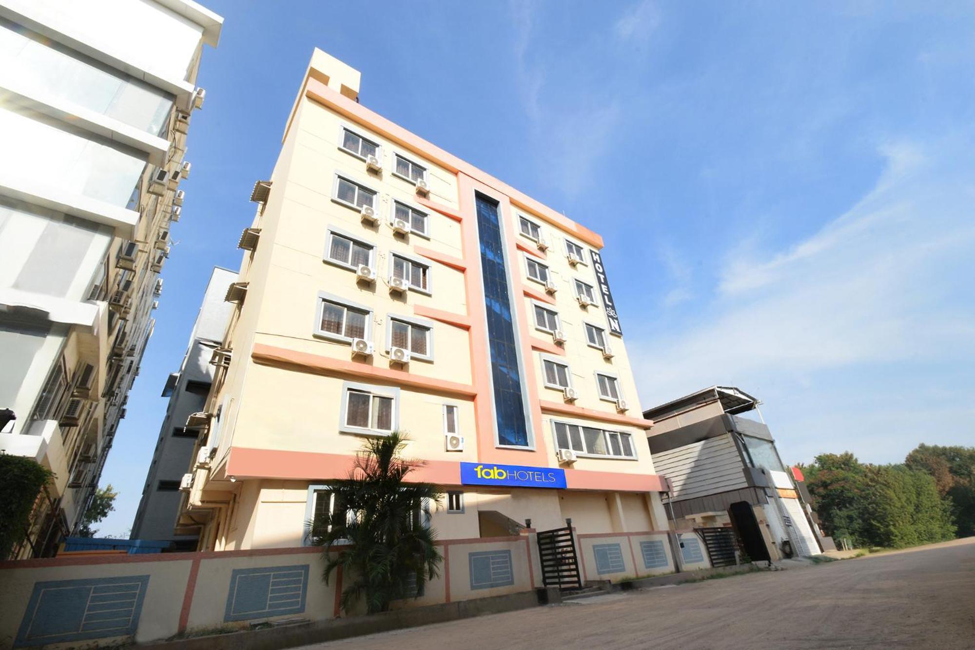 Fabhotel N Residency, Hitech City - 350M From Yashoda Hospital, Hitech City Hyderabad Esterno foto