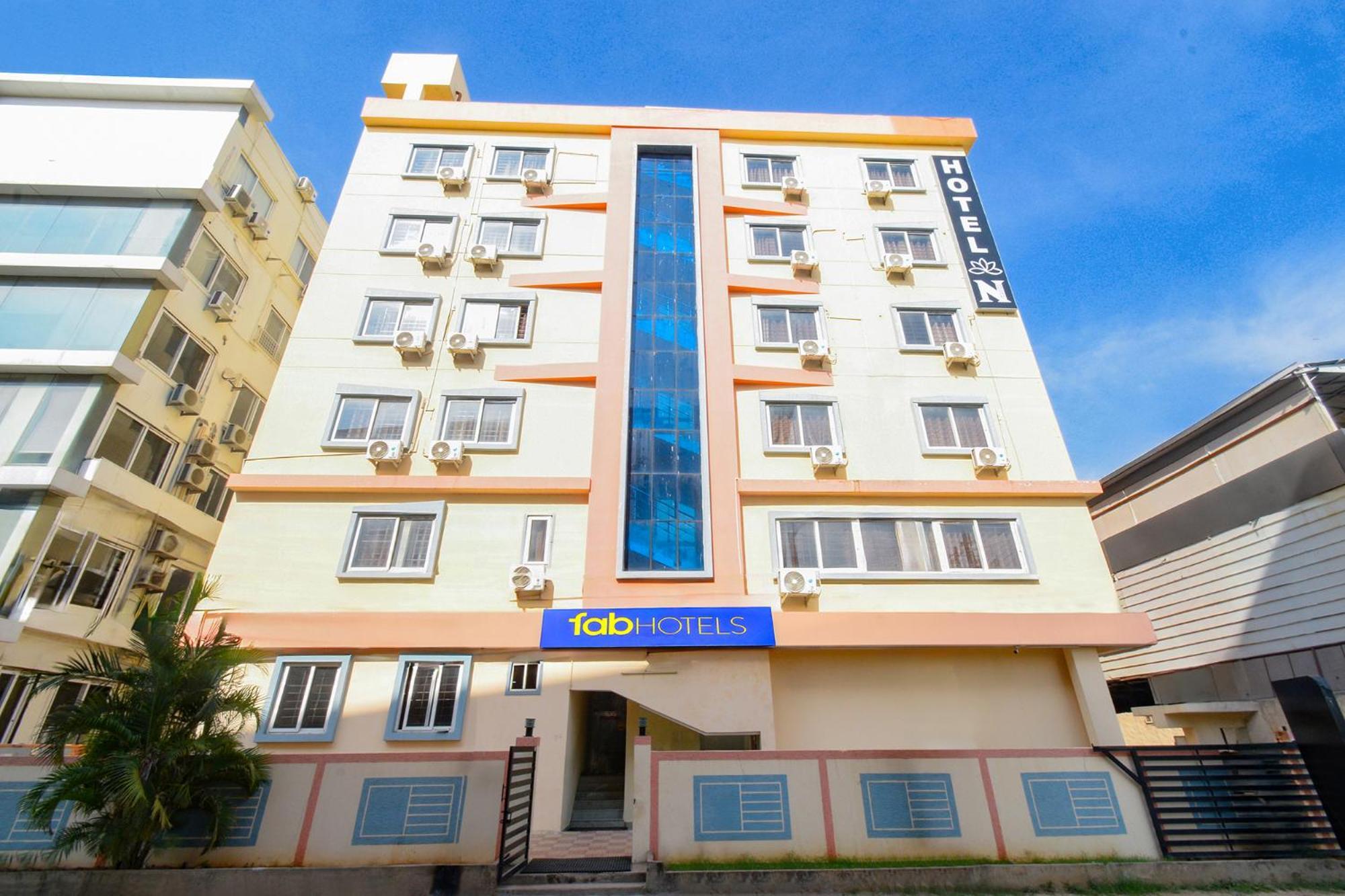 Fabhotel N Residency, Hitech City - 350M From Yashoda Hospital, Hitech City Hyderabad Esterno foto